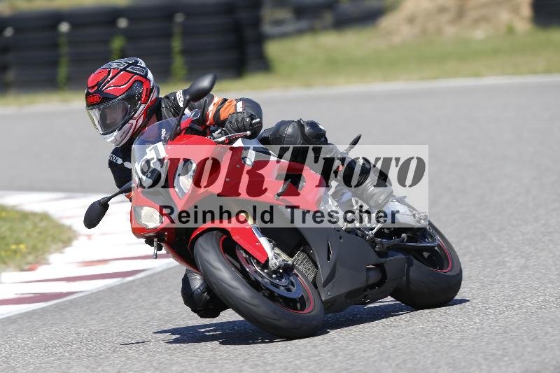 /Archiv-2025/48 25.08.2025 Cornu Master School ADR/blau-bleu/101